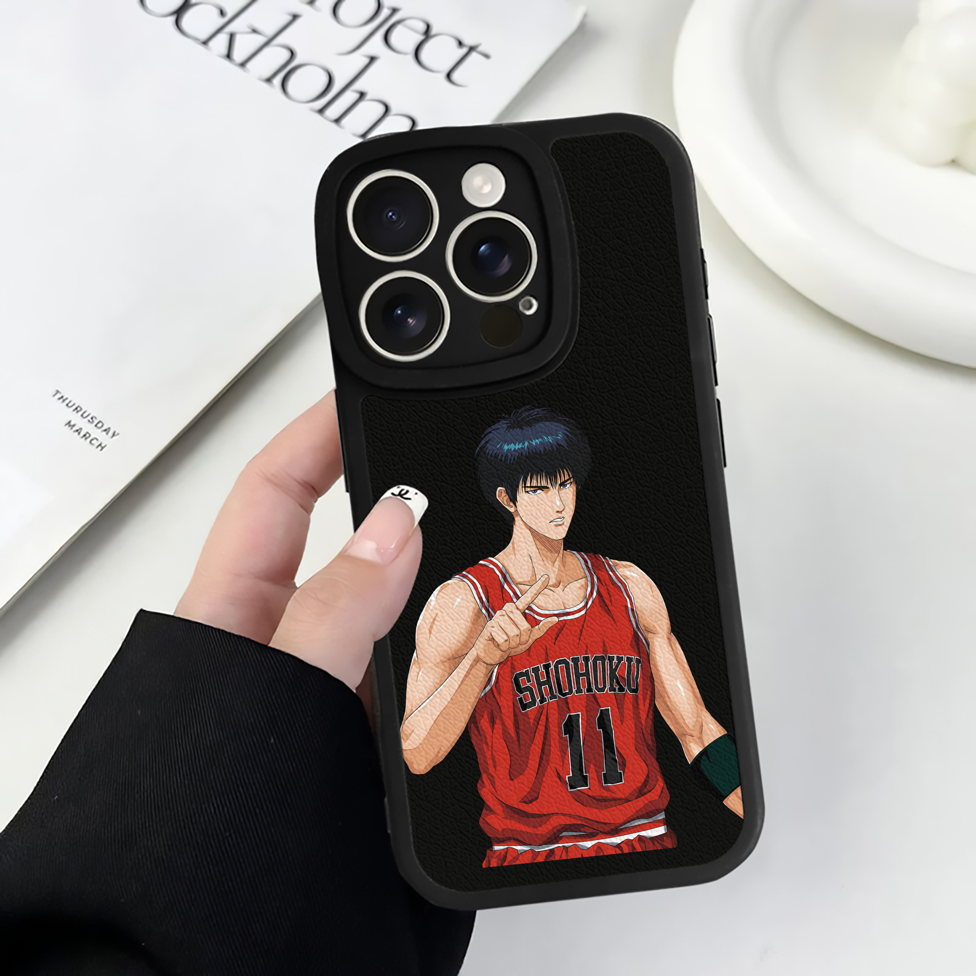 （画像用） SLAM DUNK／スラムダンク 【iPhone 16シリーズ対応】シリコンスマホケース（レザー調） 材質：シリコン